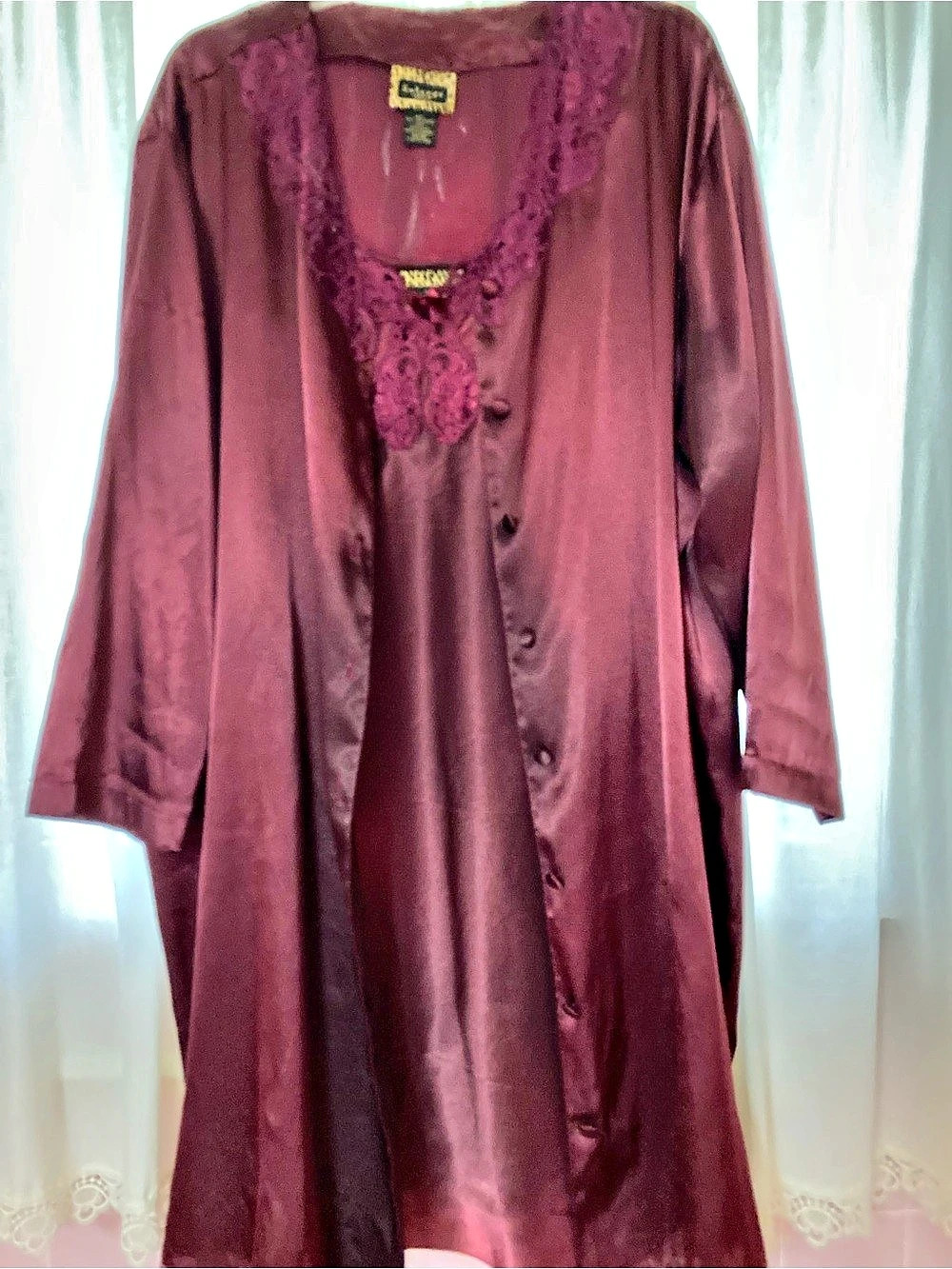 Solange satin Burgundy Lace Gown & Robe Size 14/16 Like New - Picture 4 of 6